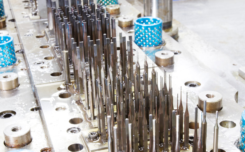 Stamping parts are applied in some places.